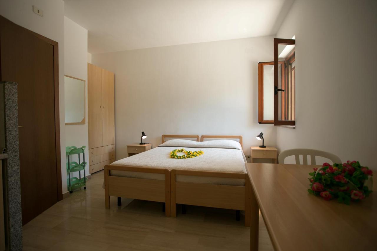 Residence Adriatico Mattinata Esterno foto