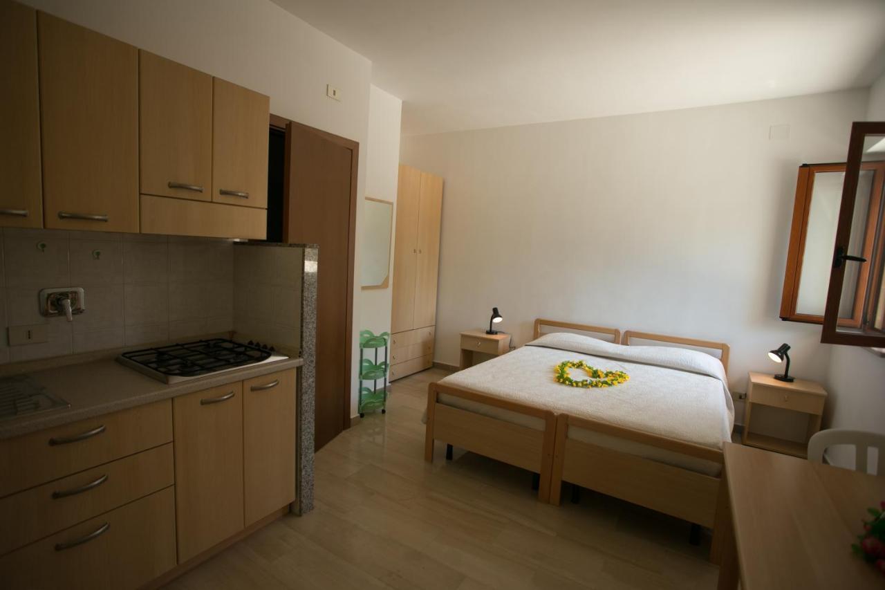 Residence Adriatico Mattinata Esterno foto