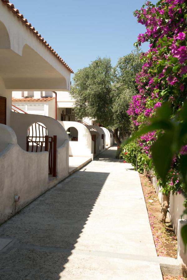 Residence Adriatico Mattinata Esterno foto