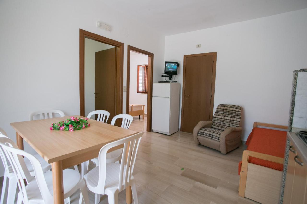 Residence Adriatico Mattinata Esterno foto