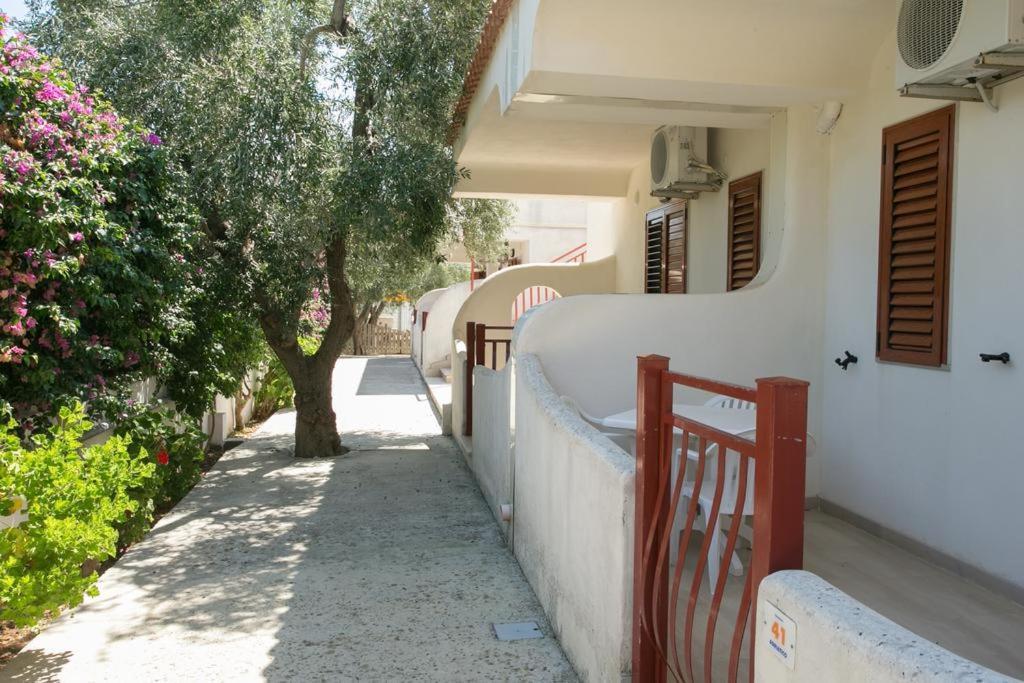 Residence Adriatico Mattinata Esterno foto